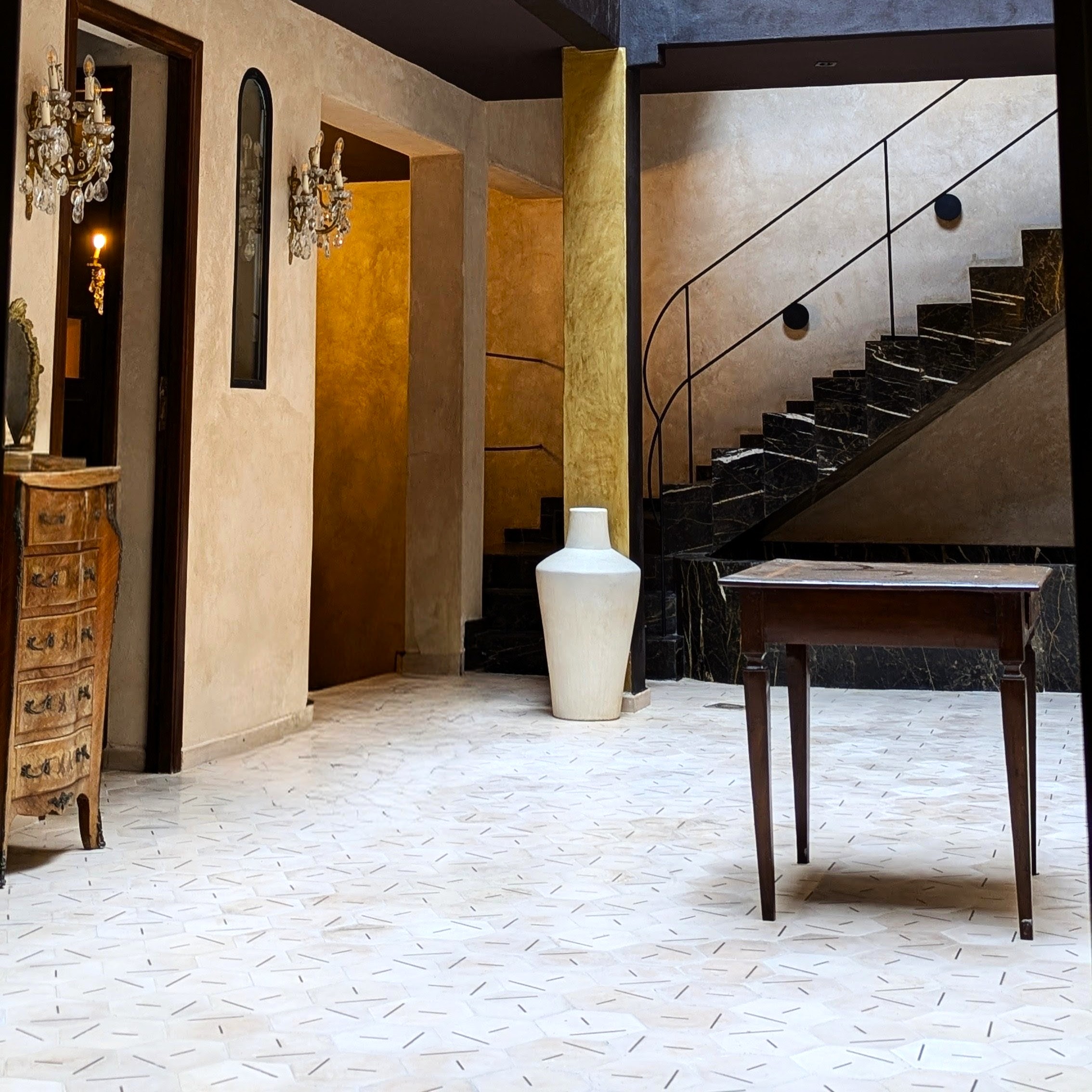 Patio central — Palais Ambil